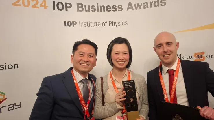 Phlux Io P Business Award